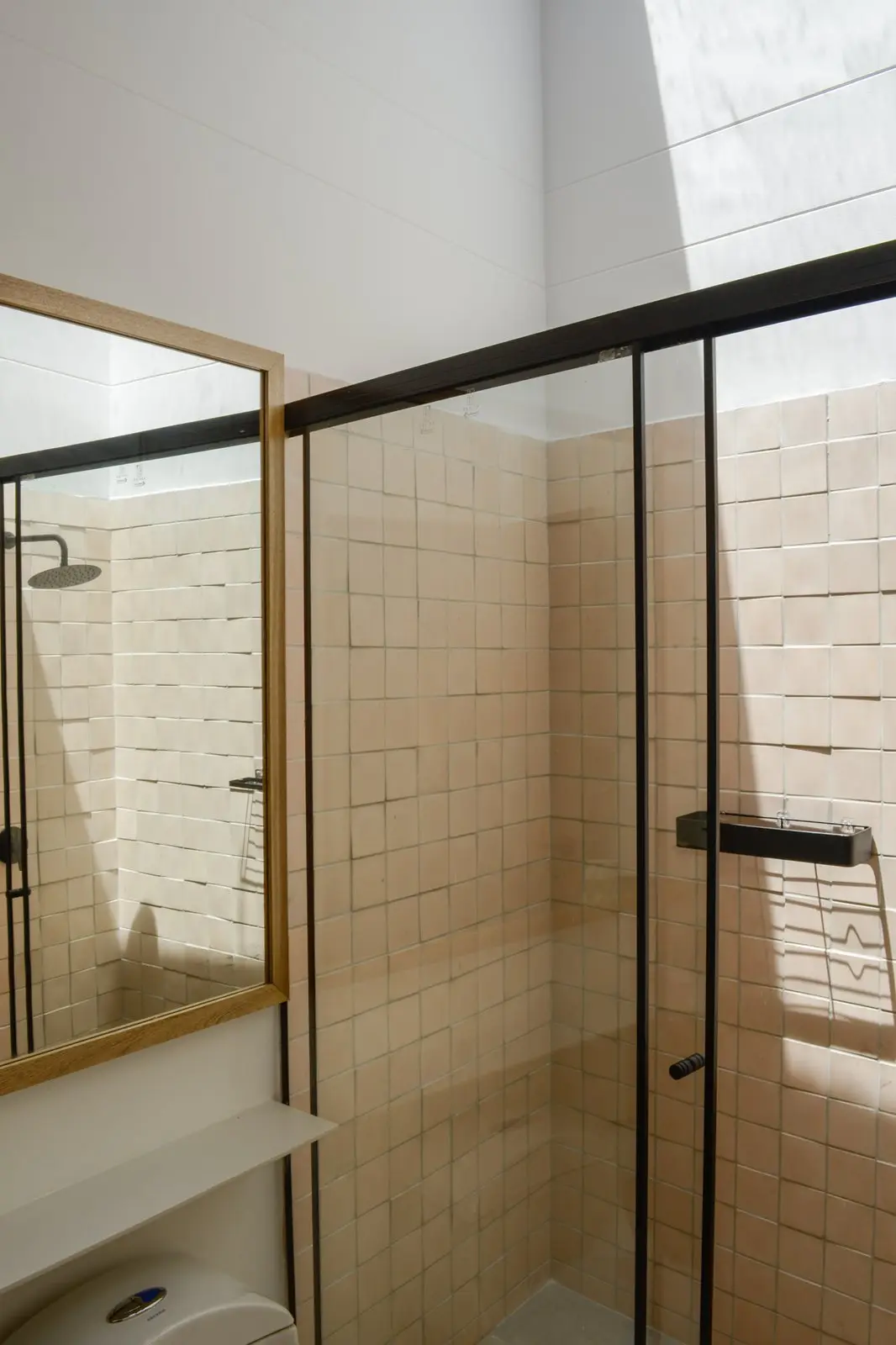 Detalle de baño en Atalanta Houses